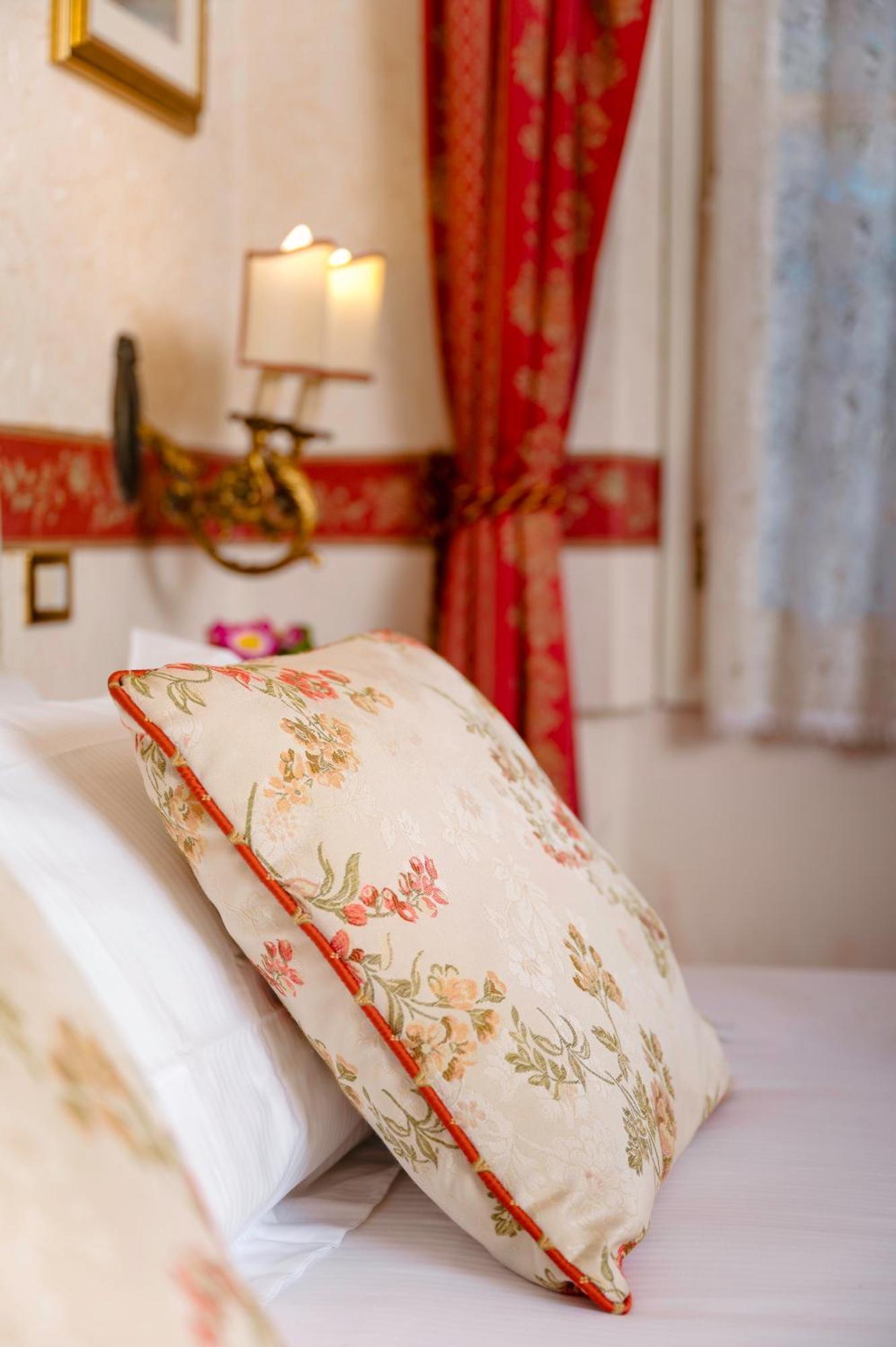 Hotel Castello Di Spessa - Residenze D'Epoca à Capriva del Friuli Extérieur photo